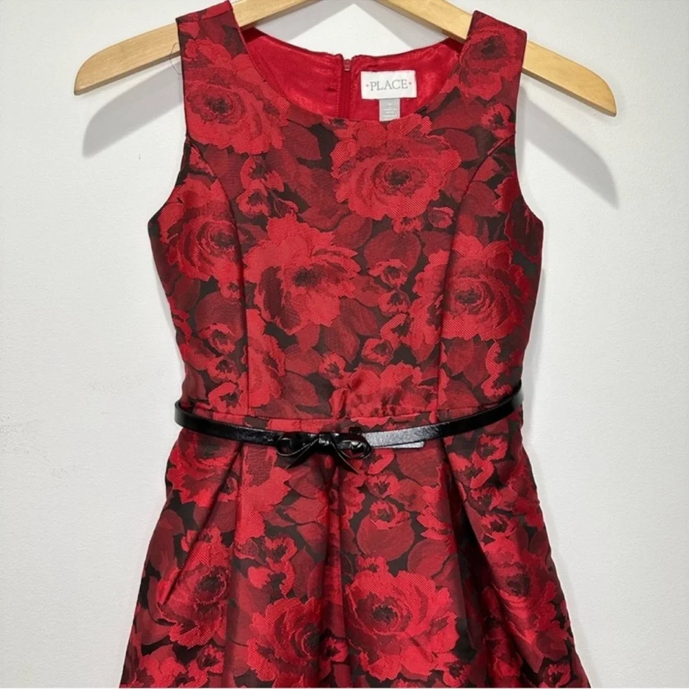 The Children’s Place Dress Red Floral Jacquard Belted Girls Size 10